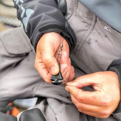 MondoCat Line Cutterz Zipper Pull